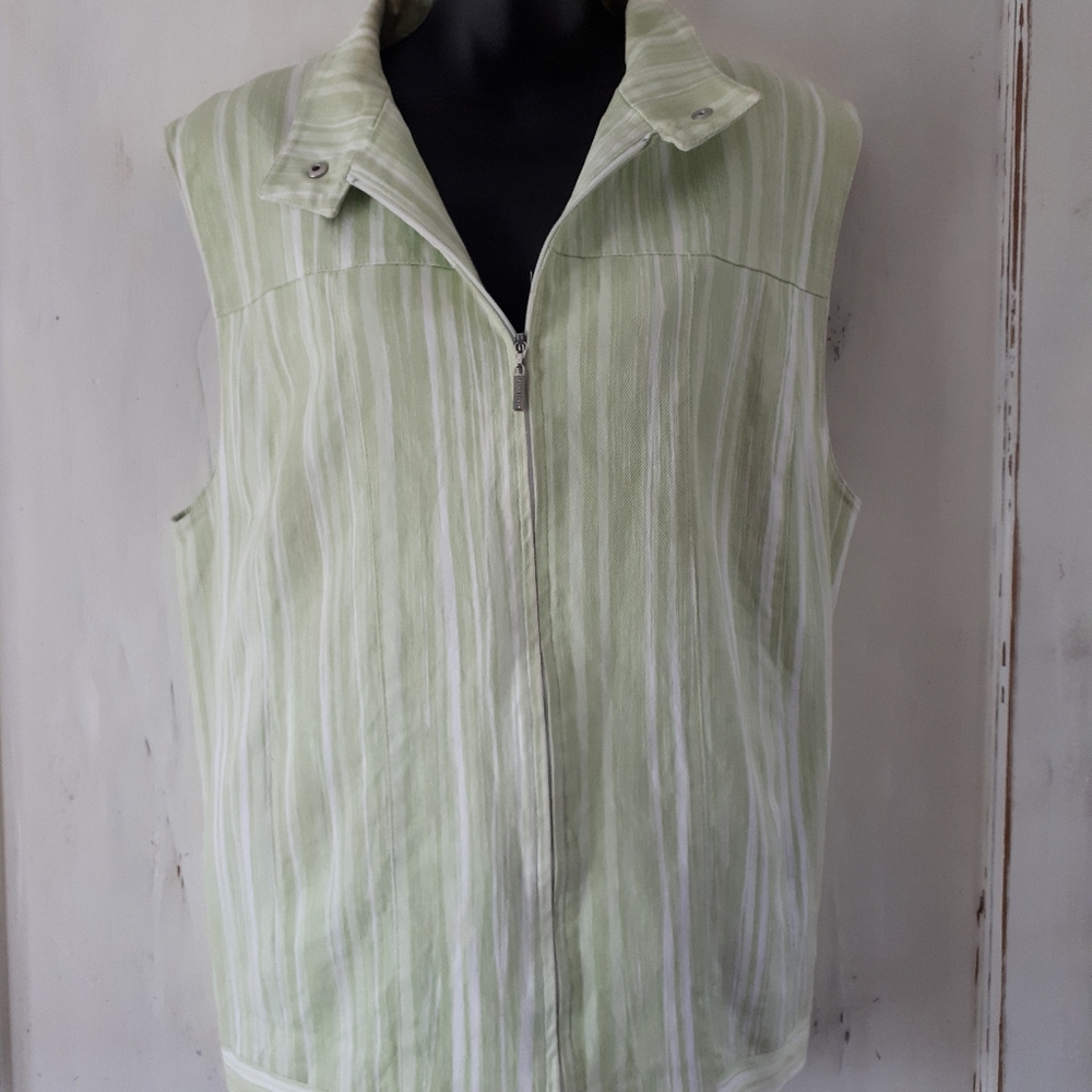 Laura Lebek Modern Woman Green Striped Vest 42